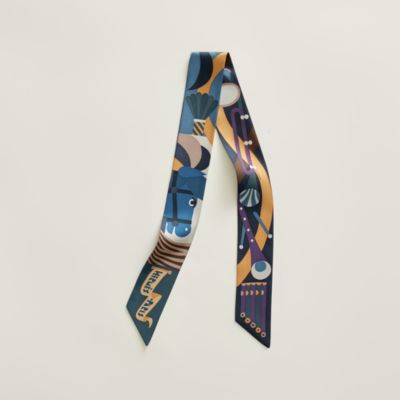 Twilly 《パラード・アン・ファンファーレ》 | Hermès Twilly 《パラード・アン・ファンファーレ》 | Hermès